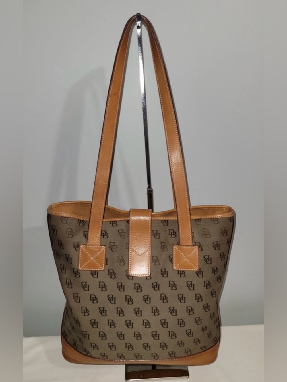 Vintage Dooney & Bourke Brown Canvas Monogram Tote Bag Tan Leather Trim - Picture 2 of 16
